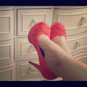 5 inch coral/salmon heels